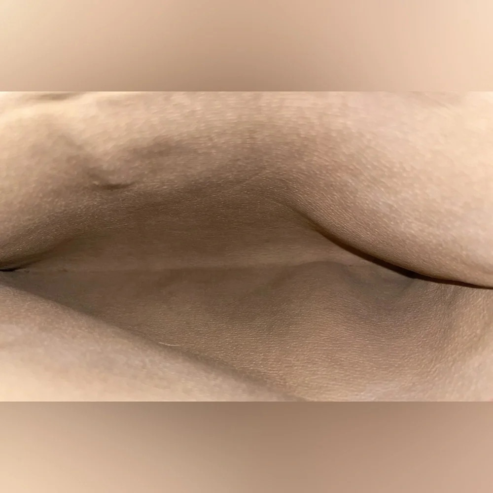 Authentic Vintage Gucci Clutch/Pouch, GG monogram, English Tan Trim - Picture 10 of 10